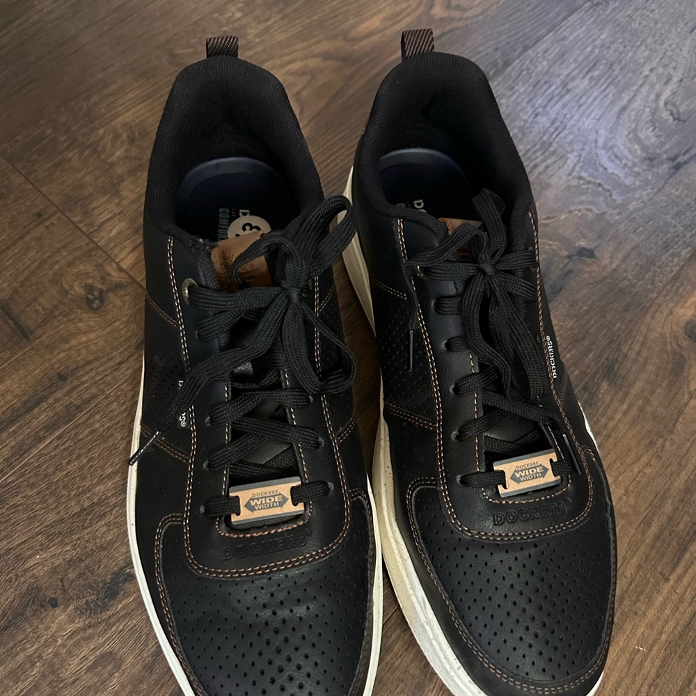 Dockers Men's Black and Brown Sneakers